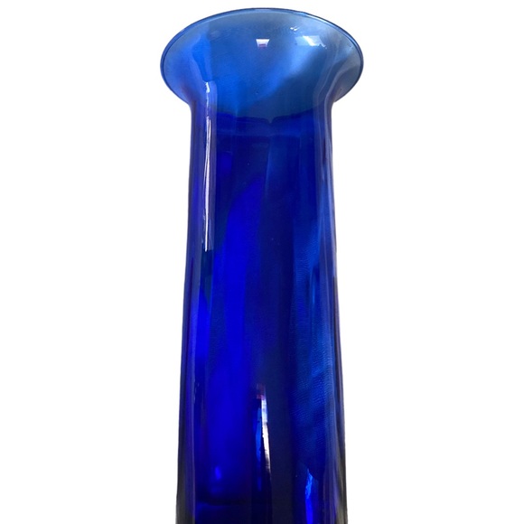 Vintage Hand Blown Cobalt Blue Glass Vase - Picture 10 of 13